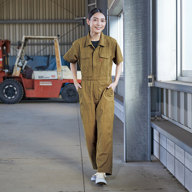 メーカー:YAMATAKA 品名&品番:YAMATAKA DON-311 春夏農作業用半袖ツナギ 着用イメージ女性