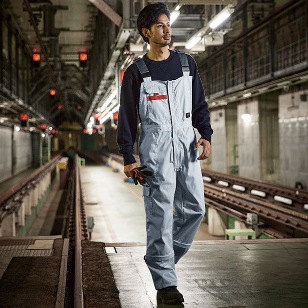 メーカー:YAMATAKA 品名&品番:YAMATAKA DON-6023 裾ファスナーサロペット 着用イメージ男性