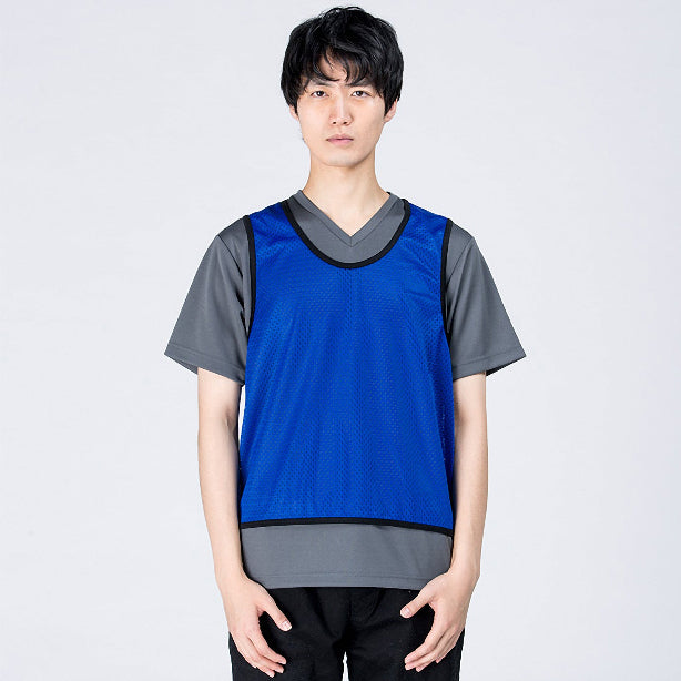 メーカー:TMS 品名&品番:トムス TMS-00007 メッシュビブス 着用イメージ男性