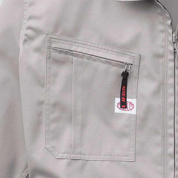 メーカー:YAMADATATSU 品名&品番:AUTO-BI YD-6900 腰割れ式長袖つなぎ服 ロゴ入り引手付き胸ポケット