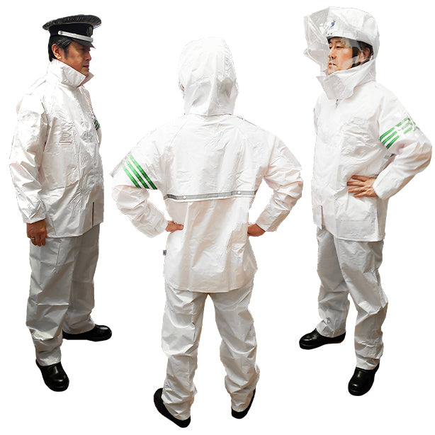 【定番】警備用合羽 ロードセーフティ【30枚セット】 商品コード：TOK-4550-30S 着用イメージ男性