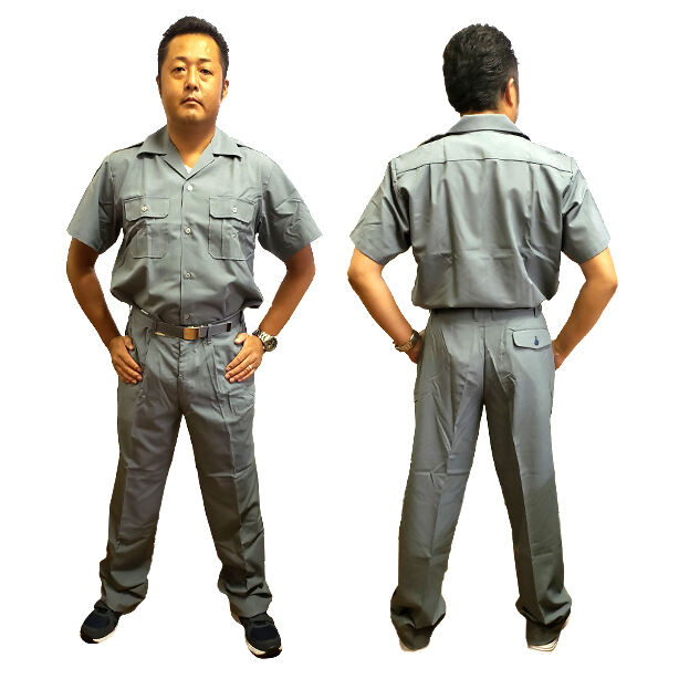 防災服　上下セット　GA-25B-S【グレー】【夏用 / 半袖】 商品コード：ET-GA-25B-JGS 着用イメージ男性