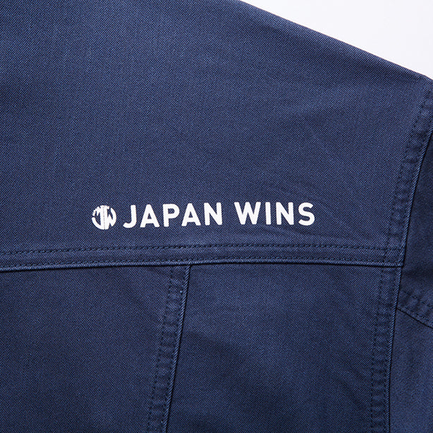 JAWIN 53300 ストレッチデニムジャンパー【秋冬】 商品コード：JC-53300 左後ろ肩ロゴプリント