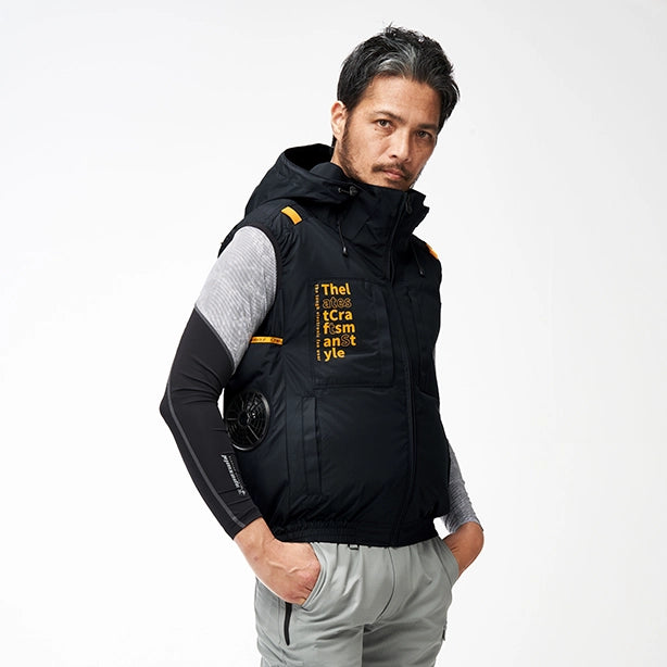 メーカー:ATACKBASE 品名&品番:ATACKBACE ATC-7700 The tough 空調風神服 チタンフードベストコンプリートセット 着用イメージ男性
