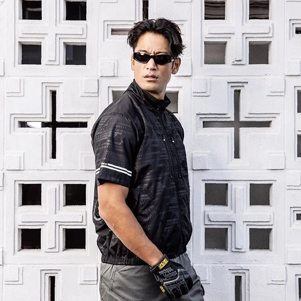 メーカー:CO_COS 品名&品番:Dickies CC-D-220 日傘遮熱®半袖ブルゾンコンプリートセット 着用イメージ男性
