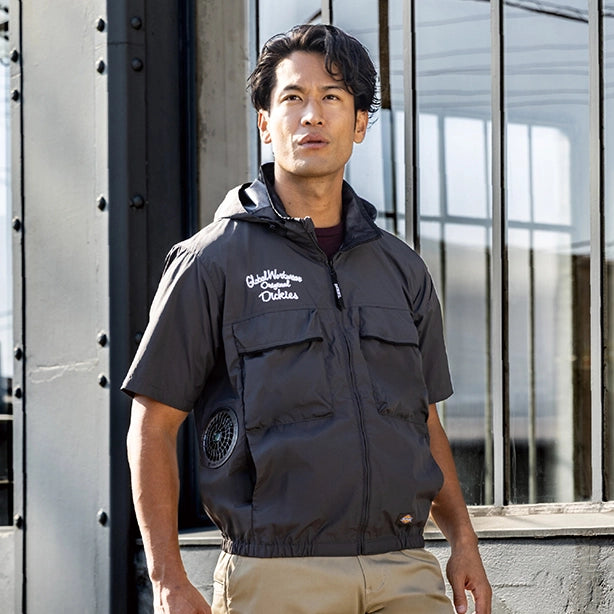 メーカー:CO_COS 品名&品番:Dickies CC-D-290 日傘遮熱®半袖ブルゾンコンプリートセット 着用イメージ男性