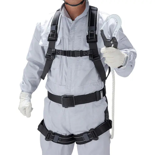 メーカー:トーヨーセーフティ 品名&品番:フルハーネス用墜落制止用器具【ランヤードセット/ロープ式】[TS-FGH-55 トーヨーセーフティ] 着用イメージ