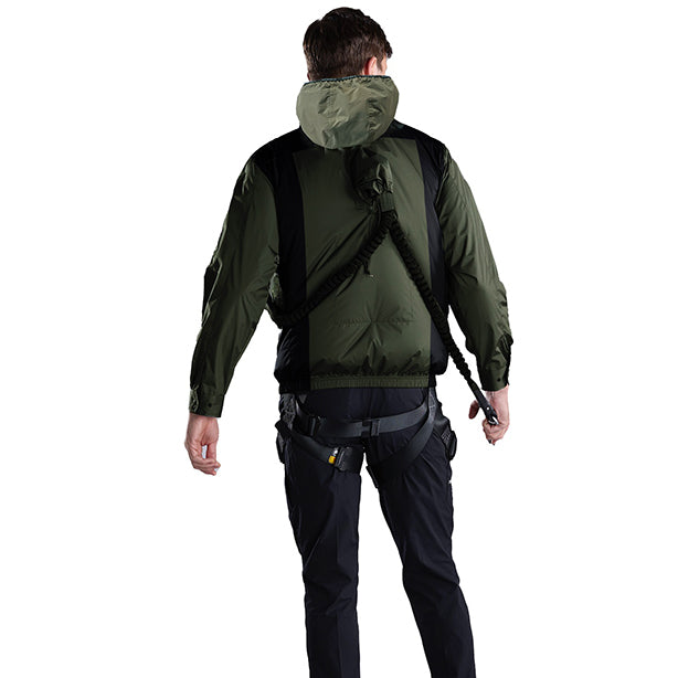 メーカー:JICHODO 品名&品番:Z-DRAGON JC-74320 サイドファン ハーネス対応空調服®遮熱ベスト（フード付） ランヤード装着イメージ