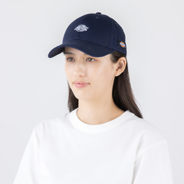 メーカー:CO_COS 品名&品番:Dickies CC-D-8226 ベースボールキャップ 着用イメージ女性