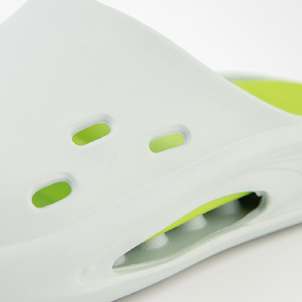 メーカー:CO_COS 品名&品番:MINERVA WORKS CO-COS CC-MW-3500 快適ワークサンダル 通気ホール