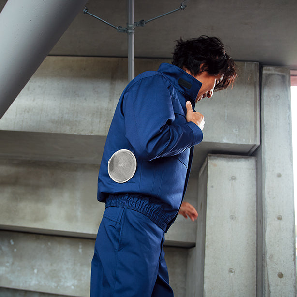 メーカー:ASAHICHO 品名&品番:Asahicho AC-9205 難燃空調服® 長袖ブルゾン【ウェアのみ】 サイドシルエット