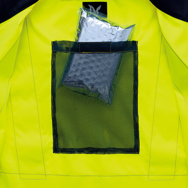メーカー:ASAHICHO 品名&品番:ASAHICHO AC-9212 空調服®高視認長袖ブルゾン（横ファン） 背中内側保冷剤用メッシュポケット保冷剤使用時