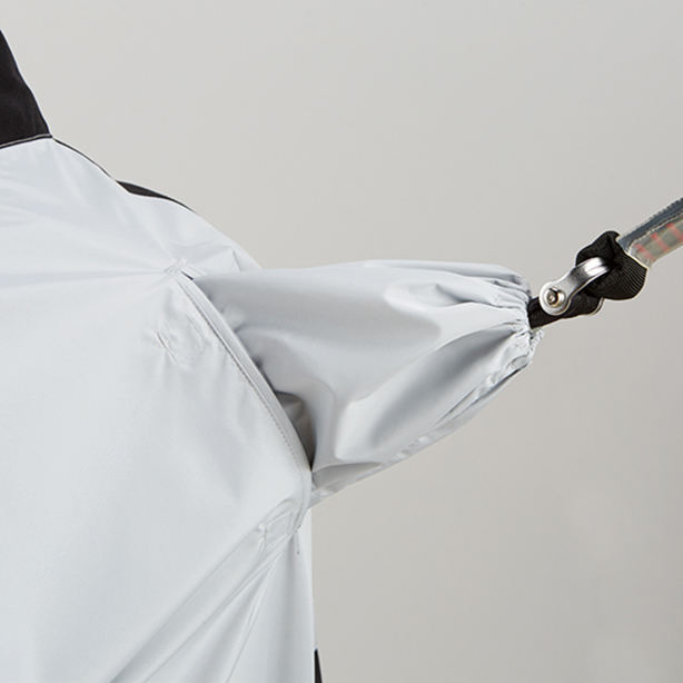 メーカー:JICHODO 品名&品番:Jawin JC-54090 フルハーネス対応猛暑用遮熱空調服™半袖ブルゾン【ウエアのみ】 ランヤード取付口