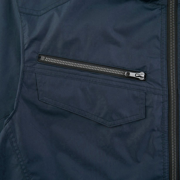 メーカー:XEBEC 品名&品番:XEBEC XE-98017 膨らみ軽減遮熱空調服™長袖ブルゾン【ウエアのみ】 右胸ファスナーポケット