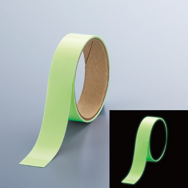 高輝度蓄光テープ 25mm巾×1M　824-502